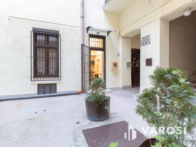 Nyugati közeli, felújított, földszinti, 36 m2-es iroda kiadó