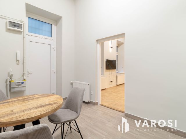 Nyugati közeli, felújított, földszinti, 36 m2-es iroda kiadó