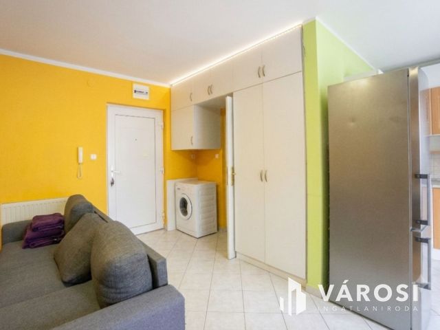 Tégla garzonlakás a Marcal II-n