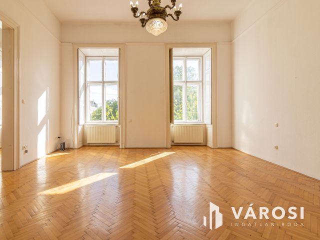 Az 5. kerületben az óriáskeréknél 66 m2-es lakás kiadó!