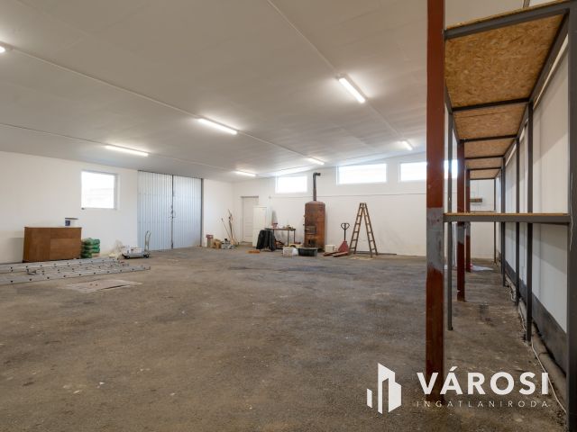 Kiadó 160 m2 -es raktár irodával, Solymáron